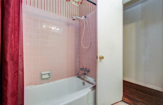 5007 Edfield Street, Houston, TX 77033