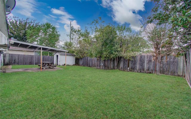 5007 Edfield Street, Houston, TX 77033
