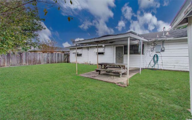 5007 Edfield Street, Houston, TX 77033