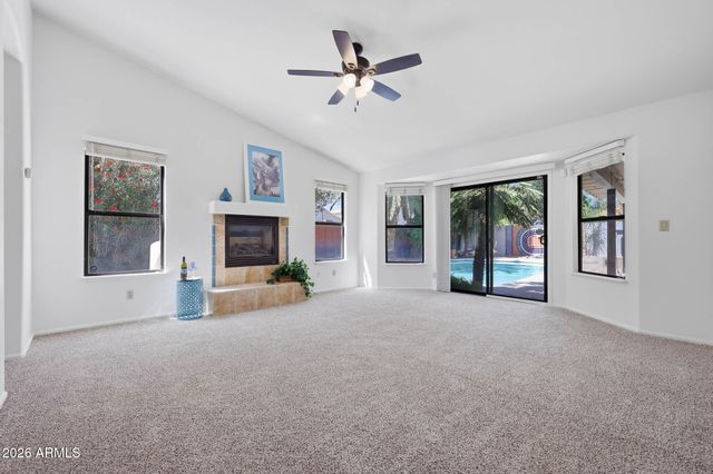 1531 W SHERRI Drive, Gilbert, AZ 85233