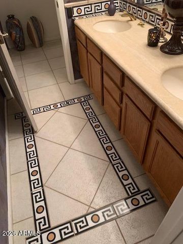 1531 W SHERRI Drive, Gilbert, AZ 85233