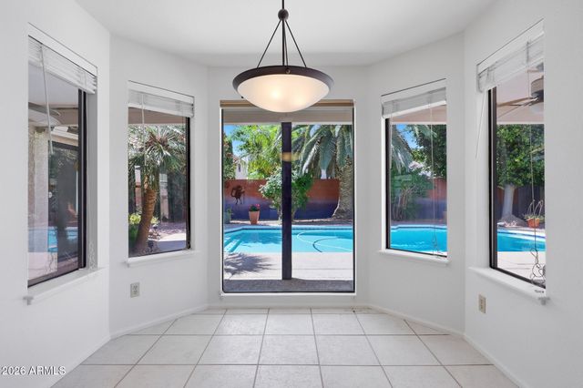 1531 W SHERRI Drive, Gilbert, AZ 85233