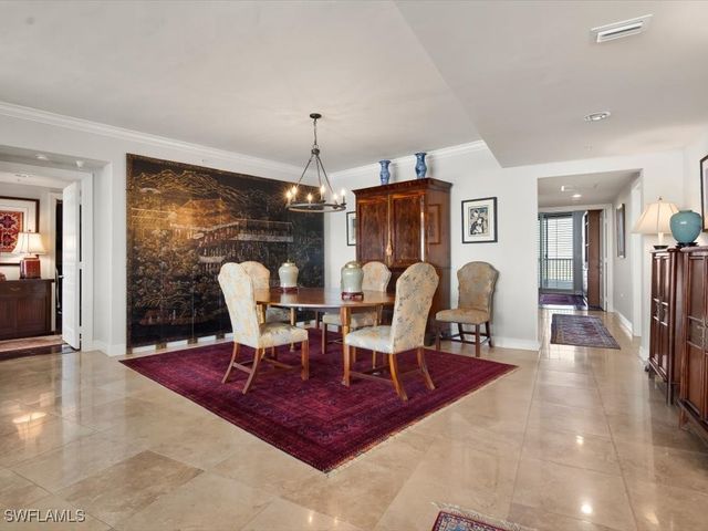 1050 Borghese LN 1404, Naples, FL 34114
