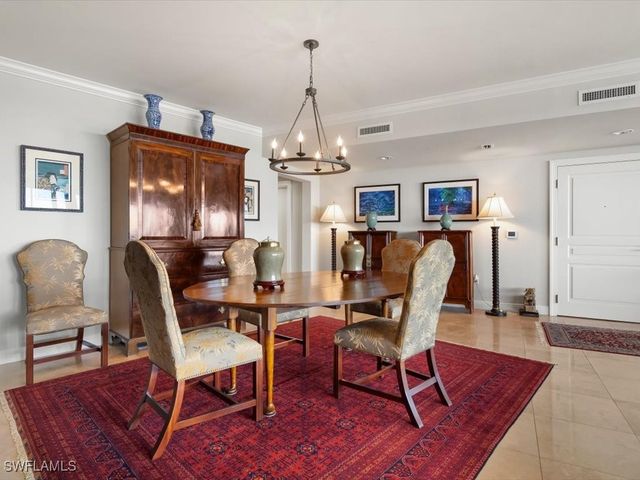 1050 Borghese LN 1404, Naples, FL 34114