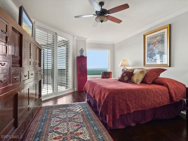 1050 Borghese LN 1404, Naples, FL 34114