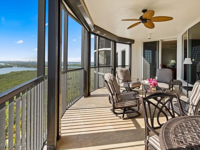 1050 Borghese LN 1404, Naples, FL 34114