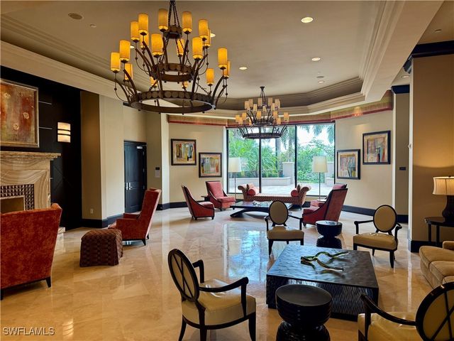 1050 Borghese LN 1404, Naples, FL 34114