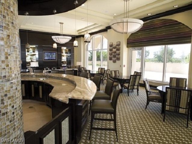 1050 Borghese LN 1404, Naples, FL 34114