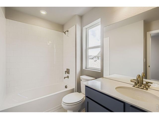 2442 HEYWORTH Ln, Fort Collins, CO 80524