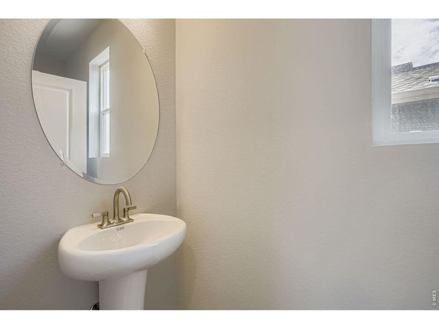 2442 HEYWORTH Ln, Fort Collins, CO 80524