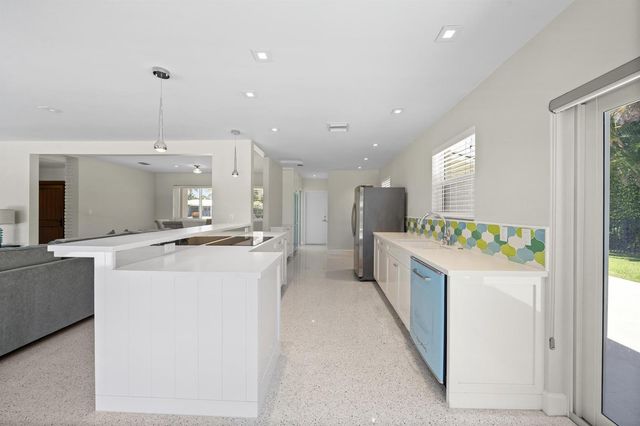 2259 Ibis Isle Road E, Palm Beach, FL 33480