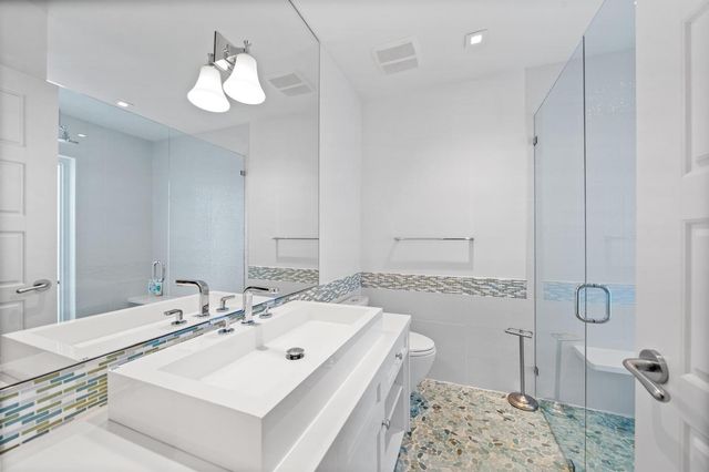 2259 Ibis Isle Road E, Palm Beach, FL 33480