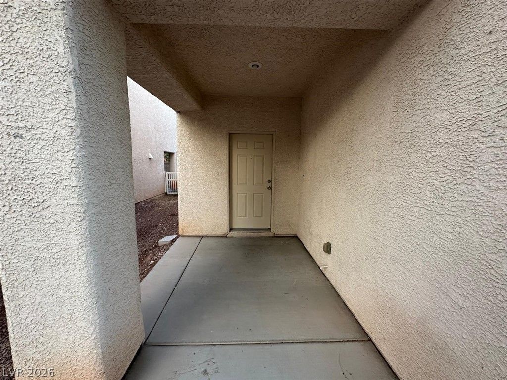 9490 Marshall Creek Street, Las Vegas, NV 89178 — photo 4