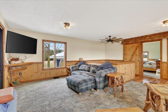 6130 N Arbogast Road, Howard City, MI 49329