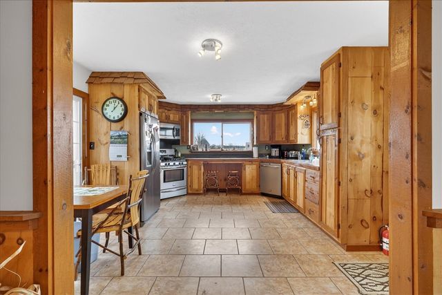 6130 N Arbogast Road, Howard City, MI 49329