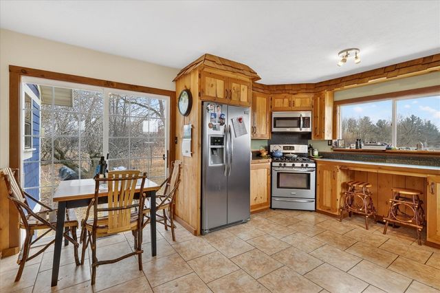 6130 N Arbogast Road, Howard City, MI 49329