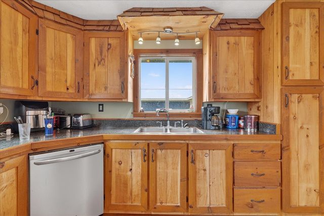 6130 N Arbogast Road, Howard City, MI 49329