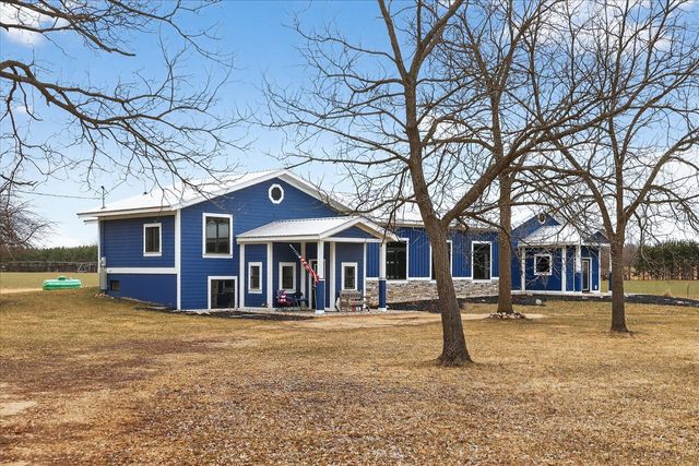 6130 N Arbogast Road, Howard City, MI 49329