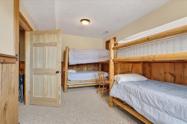 6130 N Arbogast Road, Howard City, MI 49329