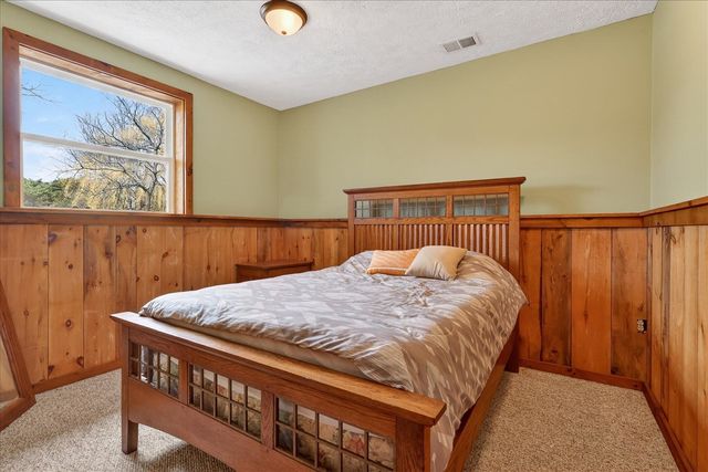 6130 N Arbogast Road, Howard City, MI 49329