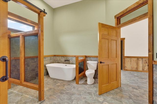 6130 N Arbogast Road, Howard City, MI 49329