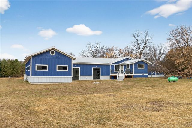 6130 N Arbogast Road, Howard City, MI 49329