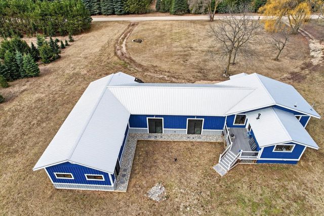 6130 N Arbogast Road, Howard City, MI 49329