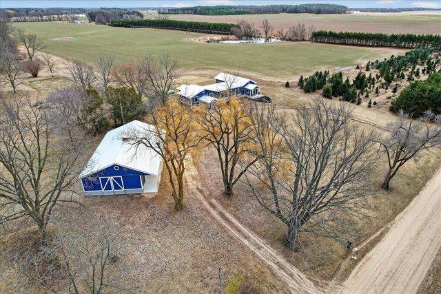 6130 N Arbogast Road, Howard City, MI 49329