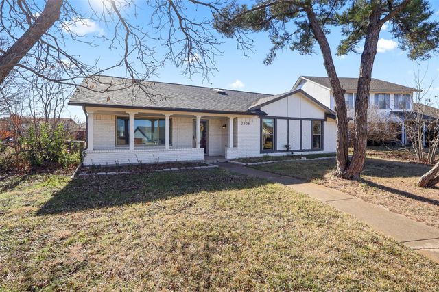 2308 Stonebrook Circle, Carrollton, TX 75007