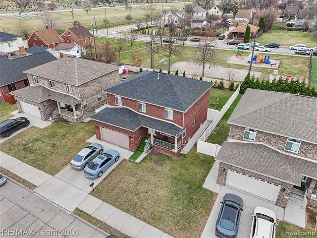 9957 Tuxedo Street, Dearborn, MI 48120