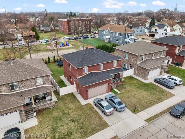 9957 Tuxedo Street, Dearborn, MI 48120