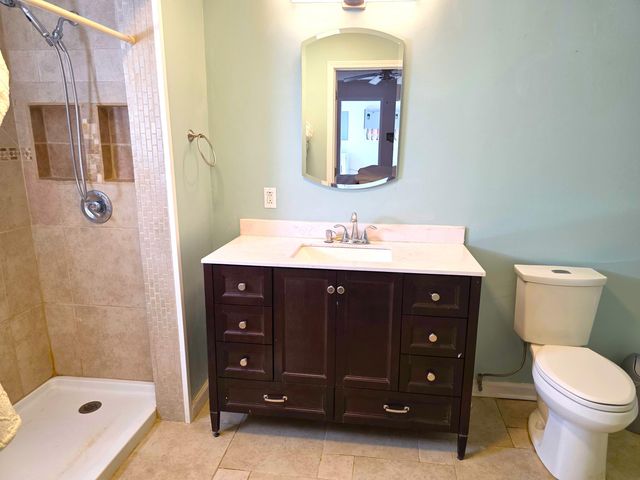 430 Fountain Lake Drive, Eutawville, SC 29048