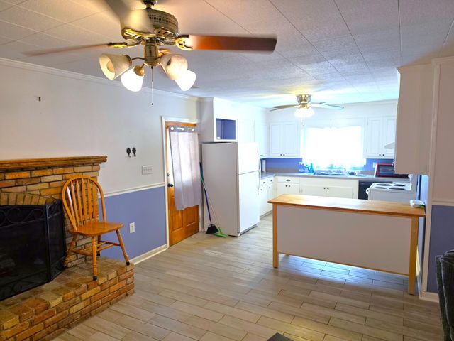 430 Fountain Lake Drive, Eutawville, SC 29048