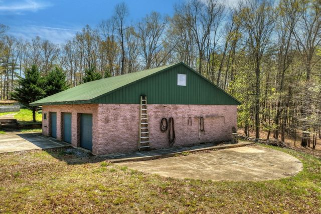 677 Barnes Chapel Road, Blue Ridge, GA 30513