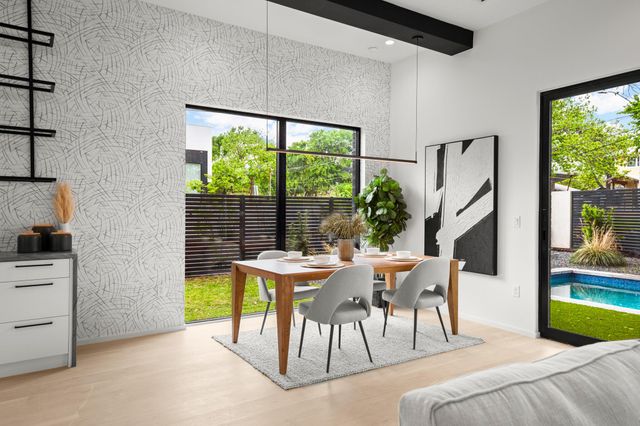 2215 S 3rd ST, Austin, TX 78704