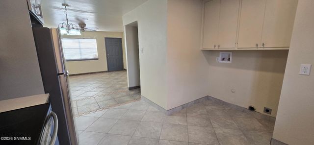 1820 Rentfrow Avenue, Las Cruces, NM 88001