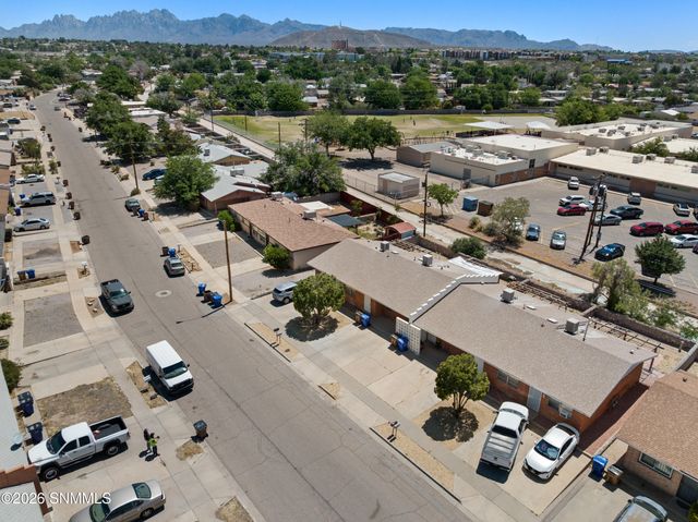 1820 Rentfrow Avenue, Las Cruces, NM 88001