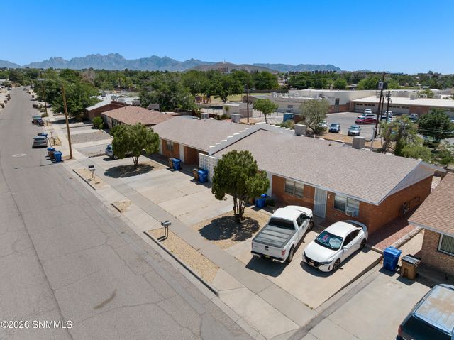 1820 Rentfrow Avenue, Las Cruces, NM 88001
