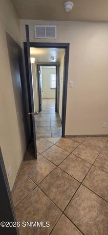 1820 Rentfrow Avenue, Las Cruces, NM 88001