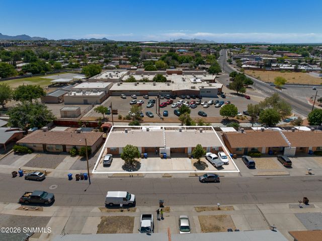 1820 Rentfrow Avenue, Las Cruces, NM 88001