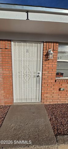1820 Rentfrow Avenue, Las Cruces, NM 88001