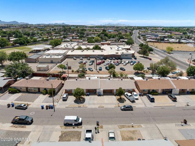 1820 Rentfrow Avenue, Las Cruces, NM 88001
