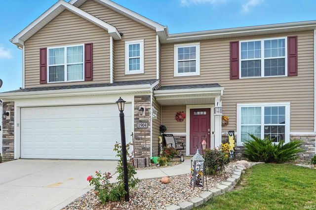 1904 Waynedale Drive, Garrett, IN 46738