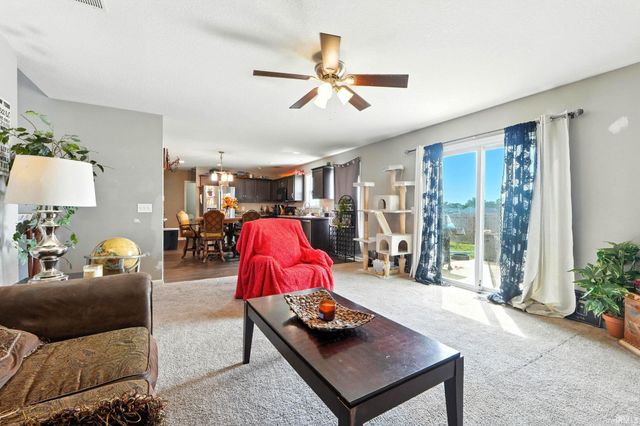 1904 Waynedale Drive, Garrett, IN 46738