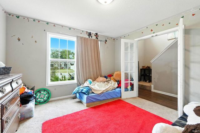 1904 Waynedale Drive, Garrett, IN 46738