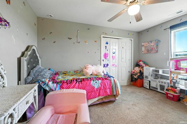 1904 Waynedale Drive, Garrett, IN 46738