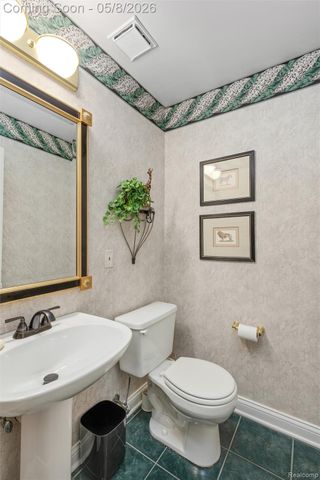 20933 Ivy Circle, Macomb Township, MI 48044