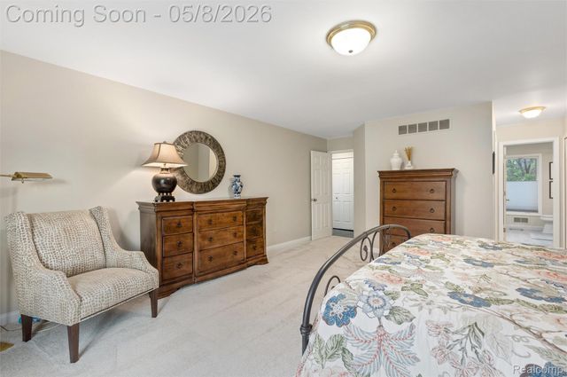 20933 Ivy Circle, Macomb Township, MI 48044