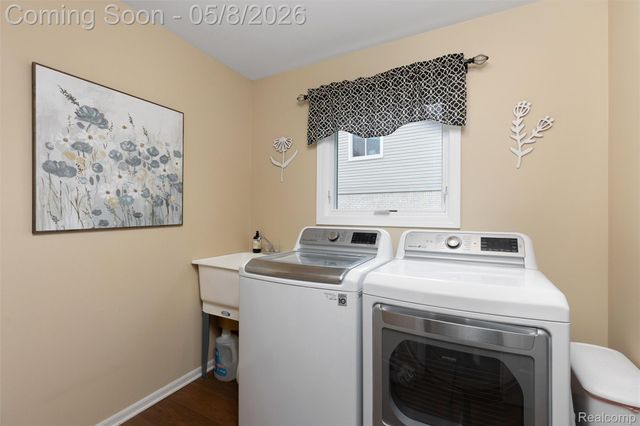 20933 Ivy Circle, Macomb Township, MI 48044