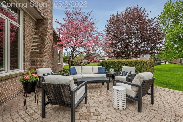 20933 Ivy Circle, Macomb Township, MI 48044